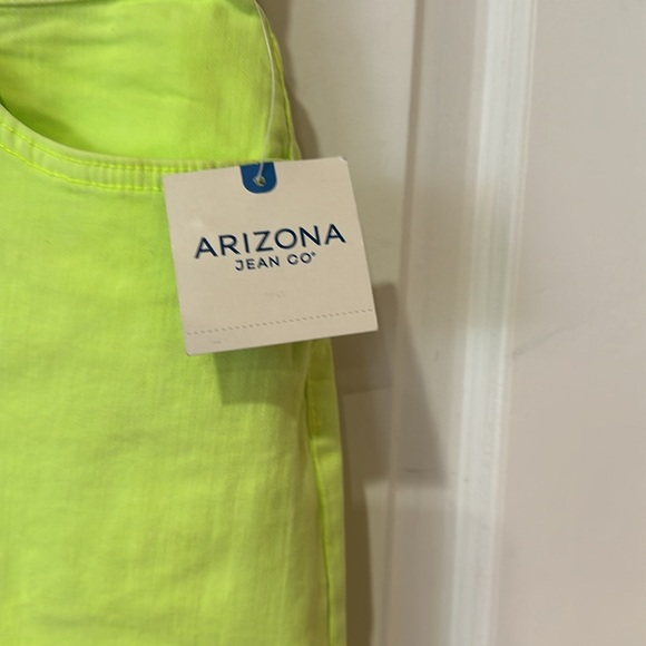 Women’s juniors neon green Arizona Jean skirt size 3 new with tags - Picture 3 of 6